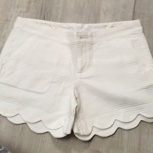 Lilly Pulitzer the buttercup short 5" inseam Size 2